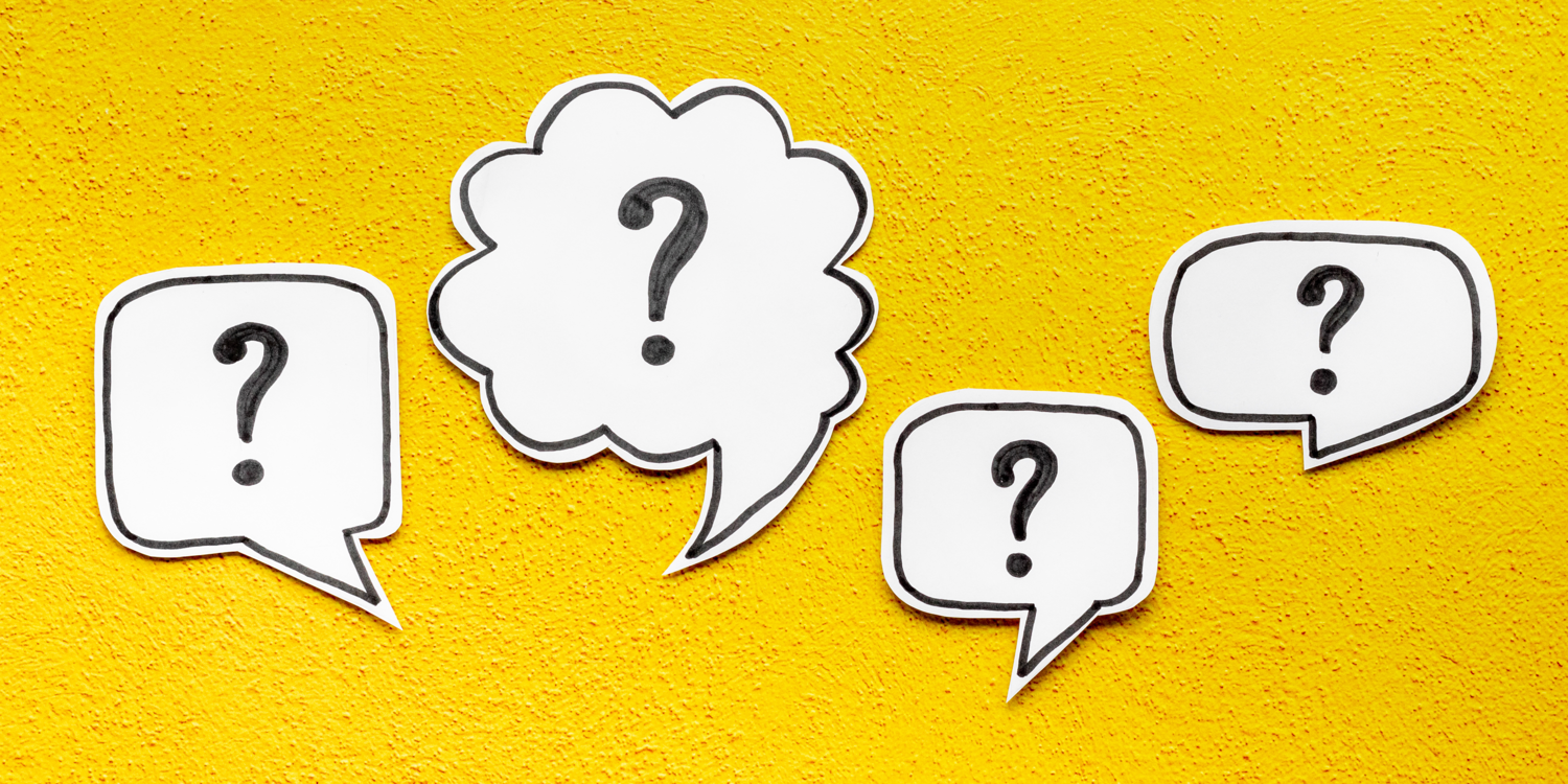 canva vier Sprechblasen mit jeweils einem Fragezeichen drinnen